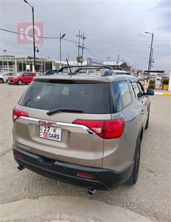 GMC Acadia